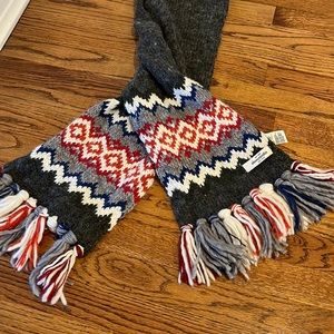 Abercrombie & Fitch grey, red & blue Fair Isle print cozy chunky knit scarf